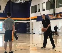 欧博体育 -犹他爵士今夜手感冰凉，志在意大利杯名次提升，压力陡增，高层口径保持一致(意大利杯亚特兰大对阵尤文图斯的比赛预测)